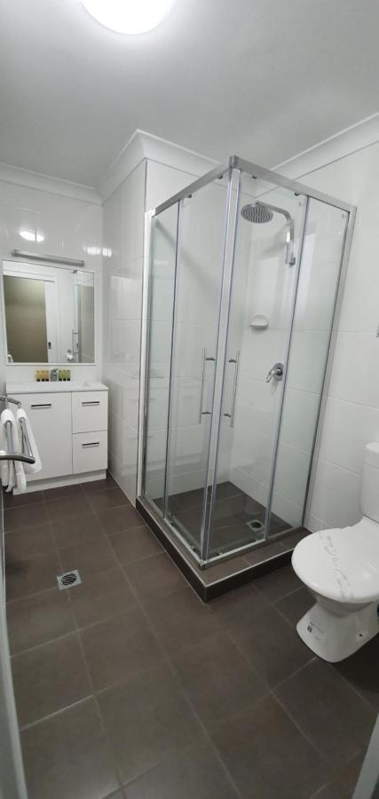 Sarina Motor Inn Экстерьер фото