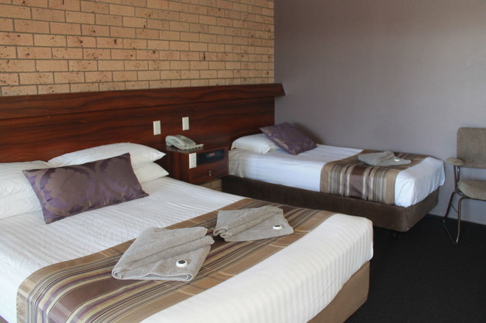 Sarina Motor Inn Экстерьер фото