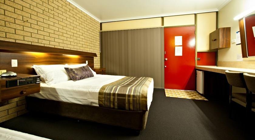 Sarina Motor Inn Номер фото